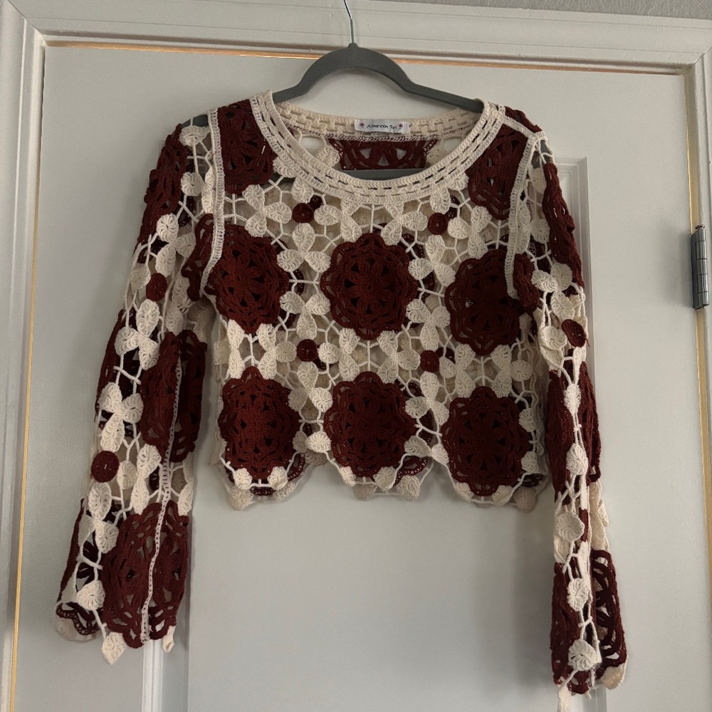 Adorable Y2K style two toned knit American Flirt Top